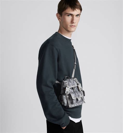 dior hit the road mini